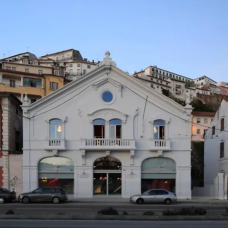 Zero Box Hotel Coimbra