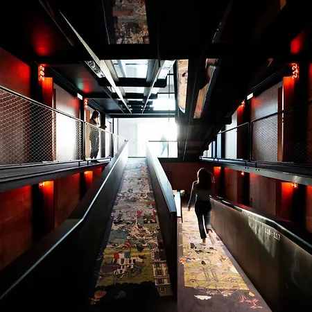 Zero Box Hotel 3*