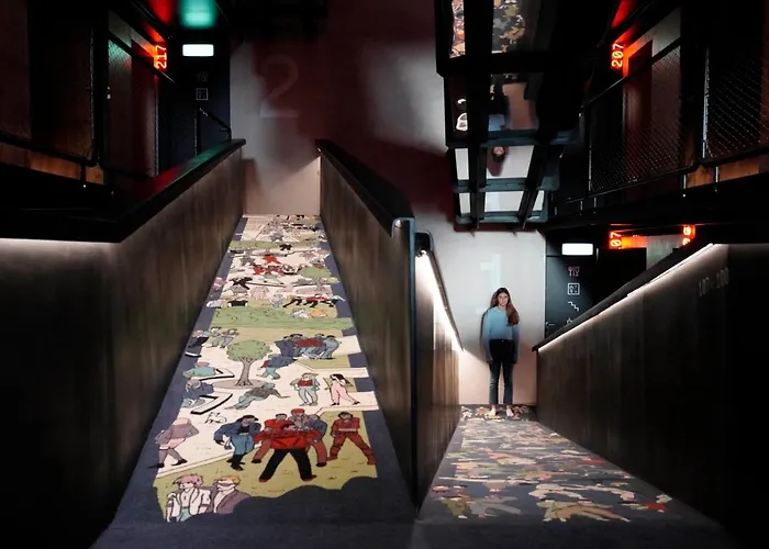 Zero Box 招待所 3*